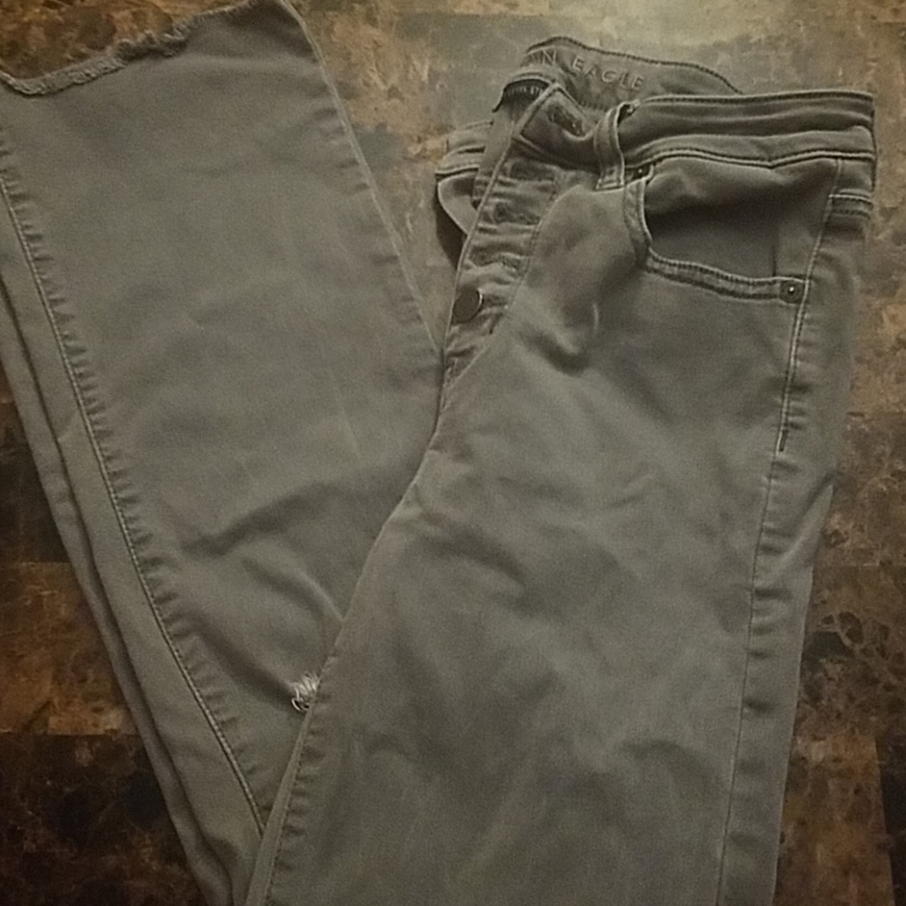 American Eagle Cropped Stretch Jeans*
